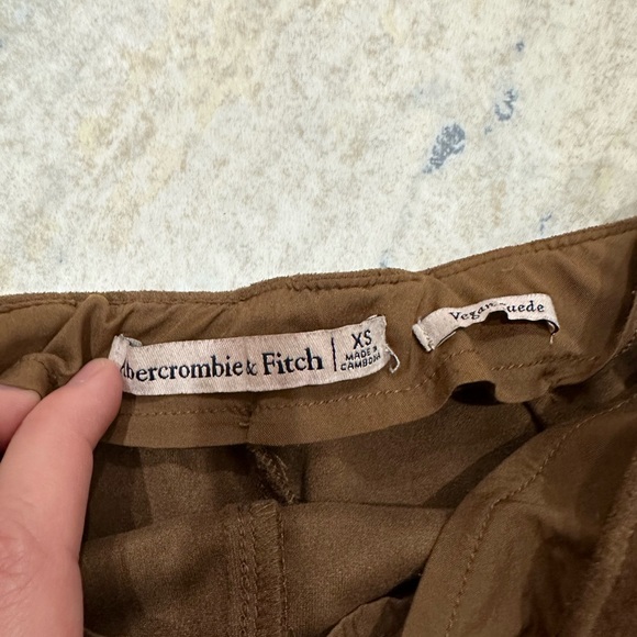 Abercrombie vegan suede skort - Picture 3 of 3